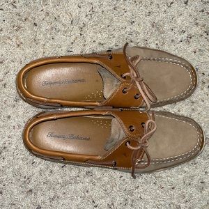 Tommy Bahama captain slip on shoes. Size 13